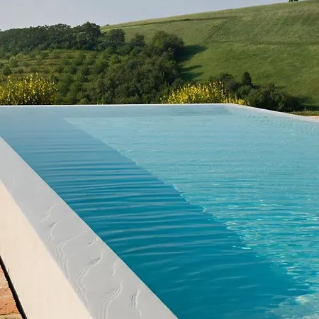 فيلة Sleeps 11 Pool Air Con San Lorenzo in Campo