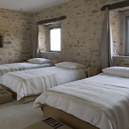فيلة Sleeps 11 Pool Air Con